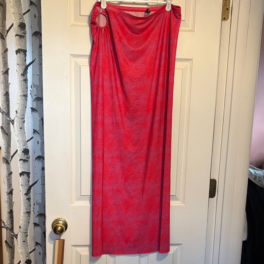 Kendall & Kylie Elegant Red Patterned Women's swimsuit coverup Skirt